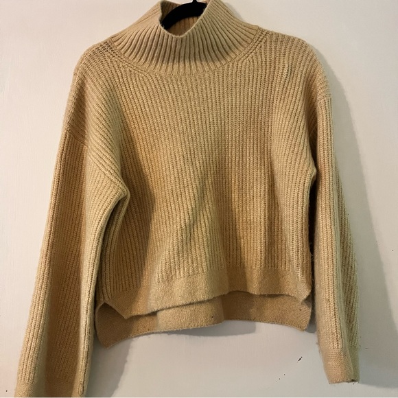 Topshop Cropped Turtleneck Sweater - Picture 2 of 6